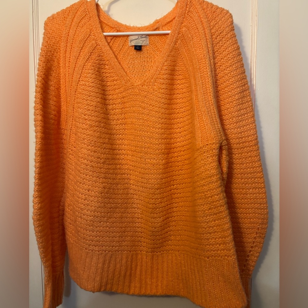 Beautiful universal thread sweater